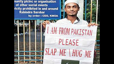 ‘Pakistani’ wins hugs, not slaps, after eight-hour experiment on south Kolkata street