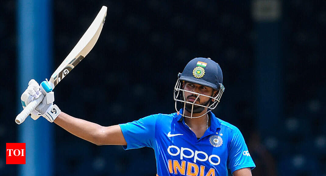 Shreyas should get No. 4 spot in ODIs: Gavaskar