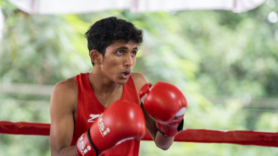 Karnataka boxer swims 2.5 km to attend boxing championship, bags silver