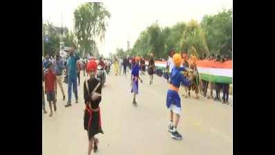 A 15 km long human chain formed to honour tricolour in Raipur