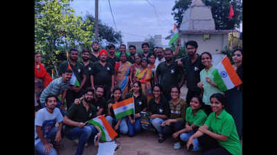 Raipur: Robin Hood Army serves 25,000 people in five villages as part of its #Mission5