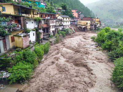 Death toll nears 200 in 4 flood-hit states, 9 die in landslides in Uttarakhand, J&K; rescue operations intensify