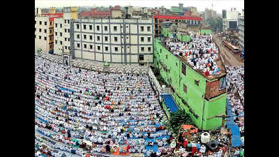 Kolkata: Cut off from home, Kashmiri students observe a sombre Eid