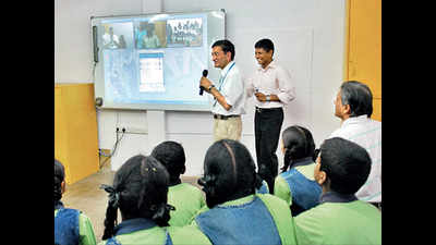 Virtual classroom booster for students in 4 districts