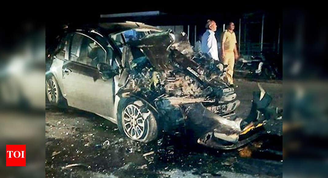 Government officer dies as car collides with truck | Rajkot News ...