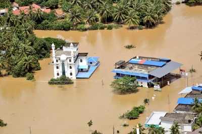 Red alert in 3 districts in Kerala; flood toll climbs to 88