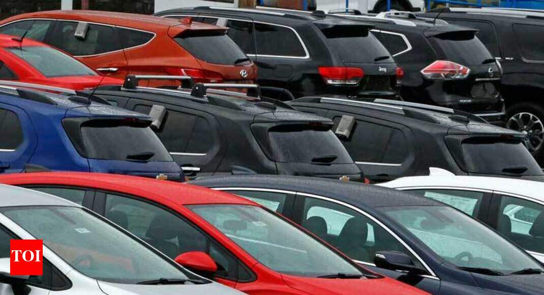 Vehicle dispatches to dealers fall 19%