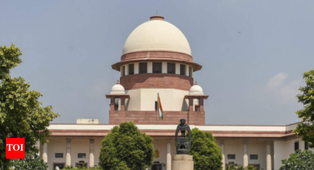 Won&rsquo;t intervene on Kashmir for now: SC