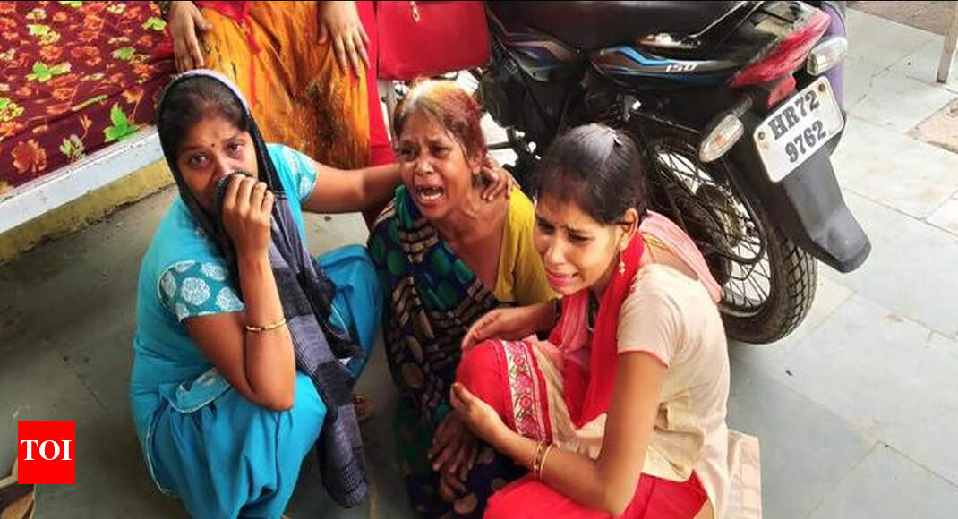 Woman dies after in-laws pour acid into her mouth for not fulfilling dowry demand in UP - Times of India
