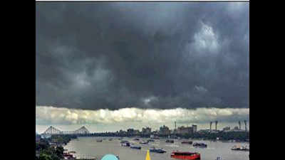Met: Lack of rain-bearing clouds from Bangladesh keeps Kolkata dry