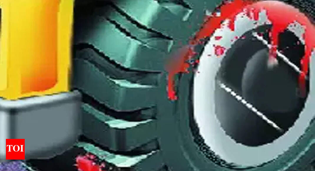 Student on bike run over by bus in Ghaziabad - Times of India