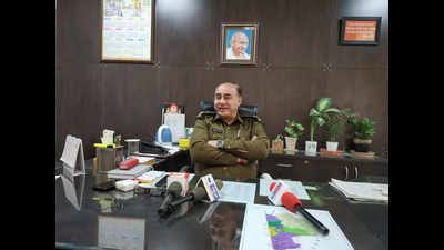 Faridabad DCP Vikram Kapoor commits suicide