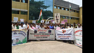 Steel City Bengalis march against removal of Khudiram Bose’s statue