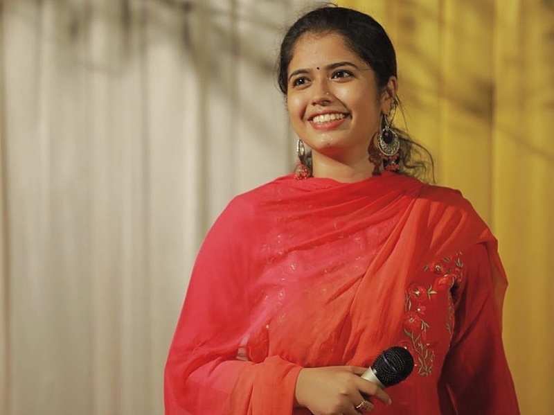 Sa Re Ga Ma Pa Keralam Judge Sujatha Mohan Lauds Keerthana For Her Flawless Performance Times Of India