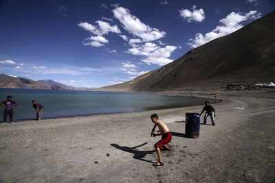 Ladakh leaders urge Centre for tribal-area status to protect land, identity