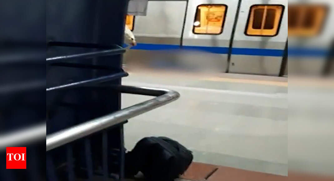 Man falls before metro train in Delhi, dies | Delhi News - Times of India