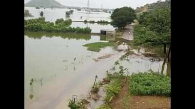 Andhra Pradesh floods: Silver lining after five days, water starts to recede