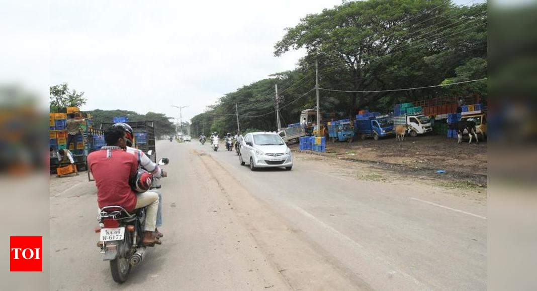 Mysuru residents upset with the condition of MG Road | Mysuru News ...