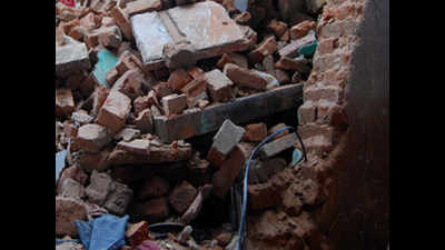 Delhi: Four injured in Jharoda house collapse