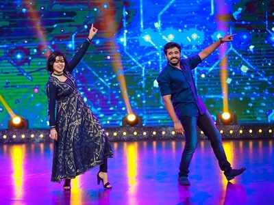 D 5 Junior: Actress Shamna Kasim teaches host Arjun Gopal dance moves; see fun pics