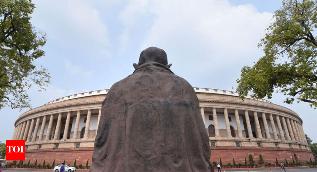 Former MPs get 7-day deadline to vacate houses