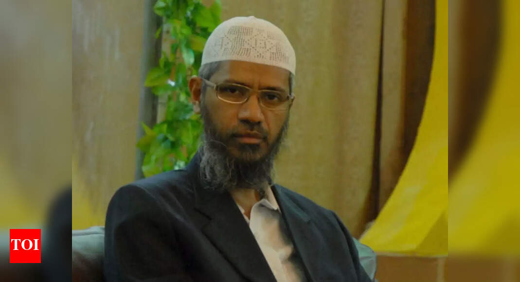 Malaysia noose tightens around Naik | India News - Times of India