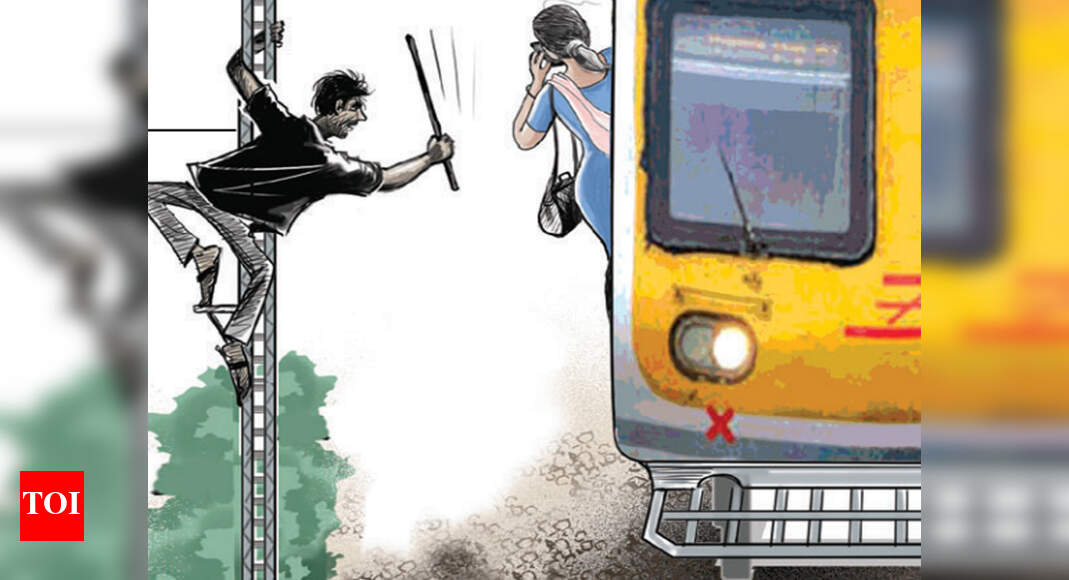 Mumbai: Phone theft highest on Wadala-GTB line | Mumbai News - Times of ...