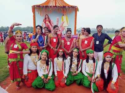 Transgender community celebrates I-Day with a difference