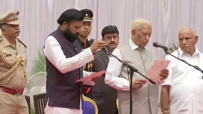 Karnataka CM BS Yediyurappa expands cabinet, inducts 17 ministers