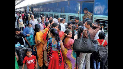 Gujarat: Women cops will pose as passengers to nab rowdies
