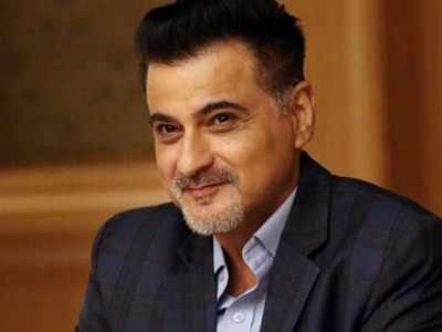 Exclusive: Did you know Sanjay Kapoor was to groove to another song and not 'Ankhiyan Milao' in 'Mission Mangal'