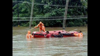 Kerala floods: Demand for more inflatable boats gains momentum