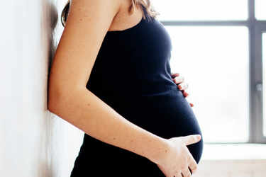 Is it safe to take a hot water bath when you are pregnant? - Times of India