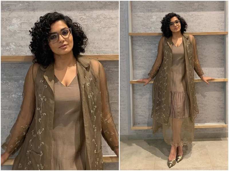 Parvathy Thiruvothu is nothing less than a fashionista in her latest click!...
