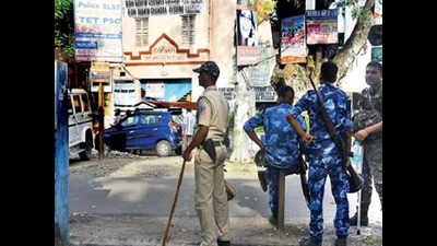 Kolkata: Bullets, bombs in campus clash; five injured