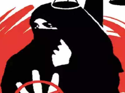 UP Newly wed wife complains of unnatural sex and forced abortion after husband gives talaq over phone Meerut News photo