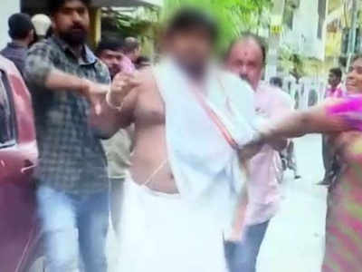 Astrologer thrashed for duping woman of Rs 40 lakh in Bengaluru