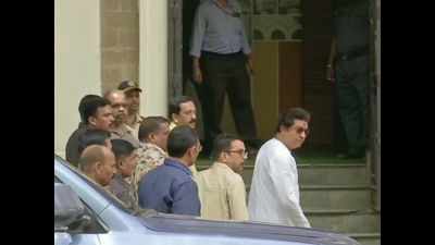 IL&FS scam: MNS chief Raj Thackeray appears before Enforcement Directorate in Mumbai