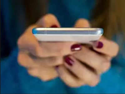 Indians use 8GB phone data per month: Trai