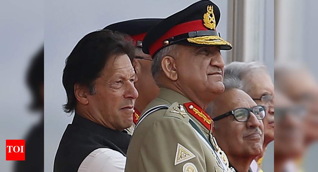 Pak PM Imran Khan, Army chief discuss Kashmir situation - Times of India