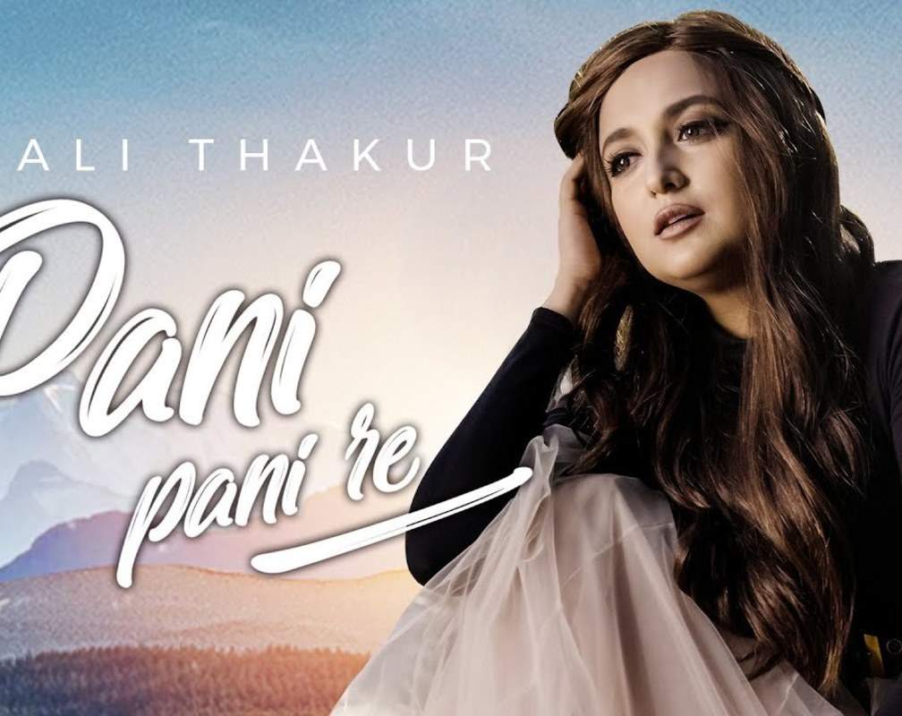
Latest Hindi Song 'Pani Pani Re' Sung By Monali Thakur
