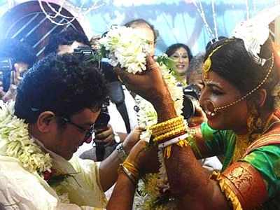 Meet the first transgender married couple from West Bengal