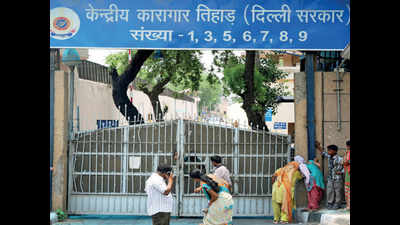 Delhi: Smuggled mobile phones ringing in trouble at Tihar Jail