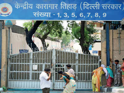 Delhi: Smuggled mobile phones ringing in trouble at Tihar Jail | Delhi News - Times of India