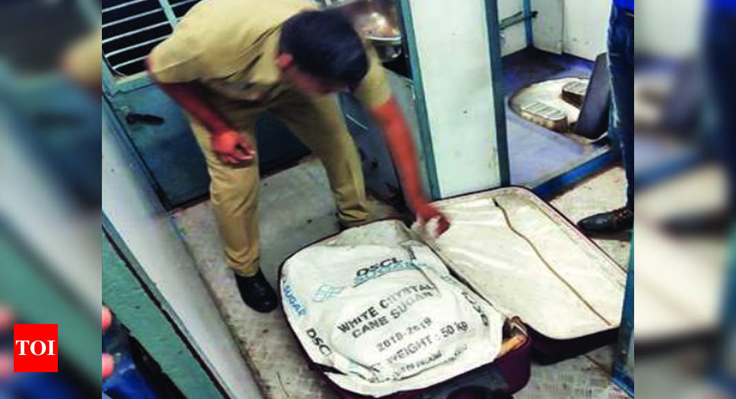 Woman S Body Found In Suitcase On Kanpur Farrukhabad Passenger Train Agra News Times Of India
