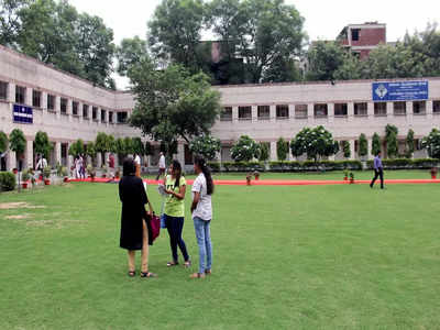 Happiness, Deshbhakti On Offer At Ambedkar University Of Delhi | Delhi ...