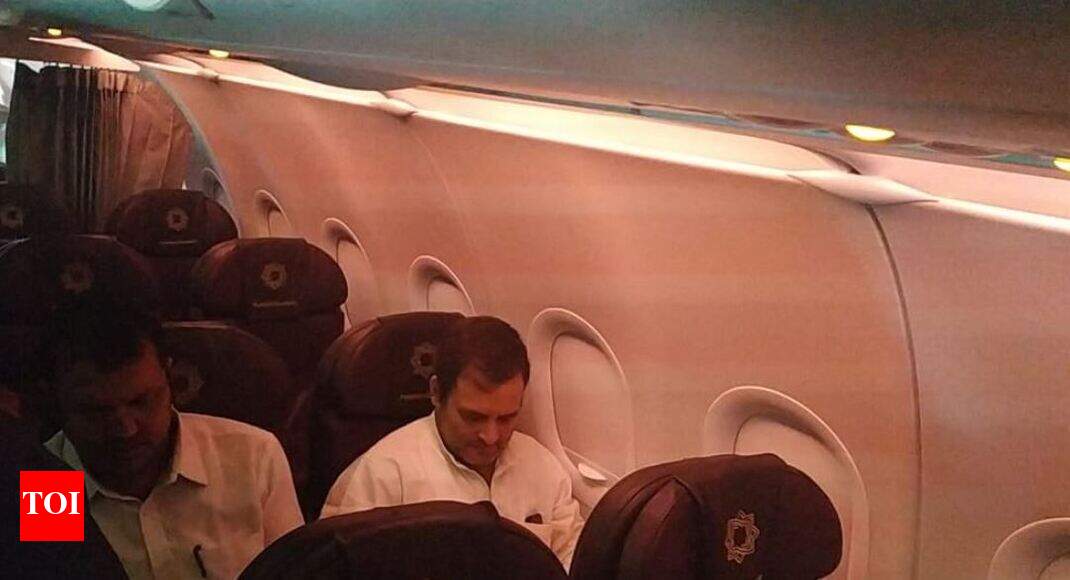 Oppn leaders including Rahul leave for Srinagar