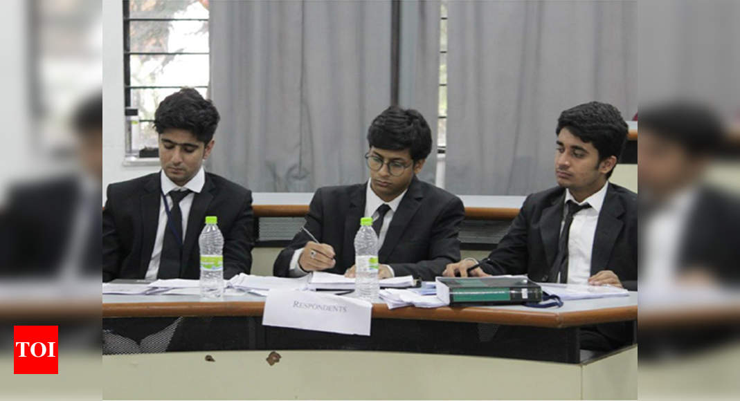 JMI Law Faculty Team Wins Public International Law Moot Court ...