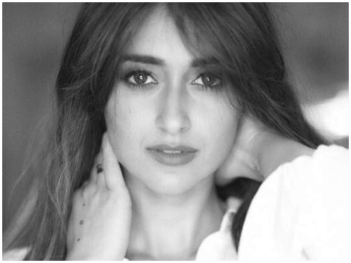 Ileana D Cruz Shares Stunning Pictures On Instagram Hindi Movie News Times Of India