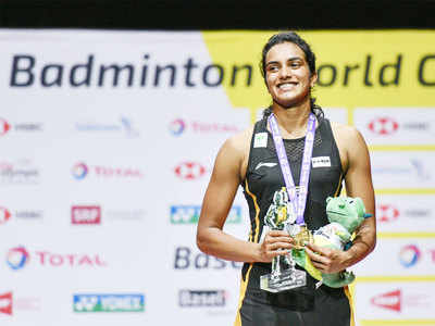 anbefale Decode et eller andet sted Twitterati hail badminton queen PV Sindhu after maiden World Championships  gold | Badminton News - Times of India
